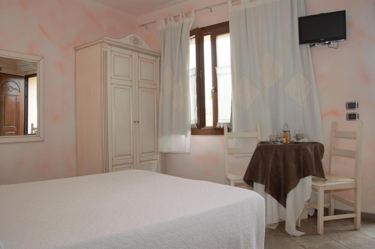 Hotel Sa Cralla Villasimius Buitenkant foto