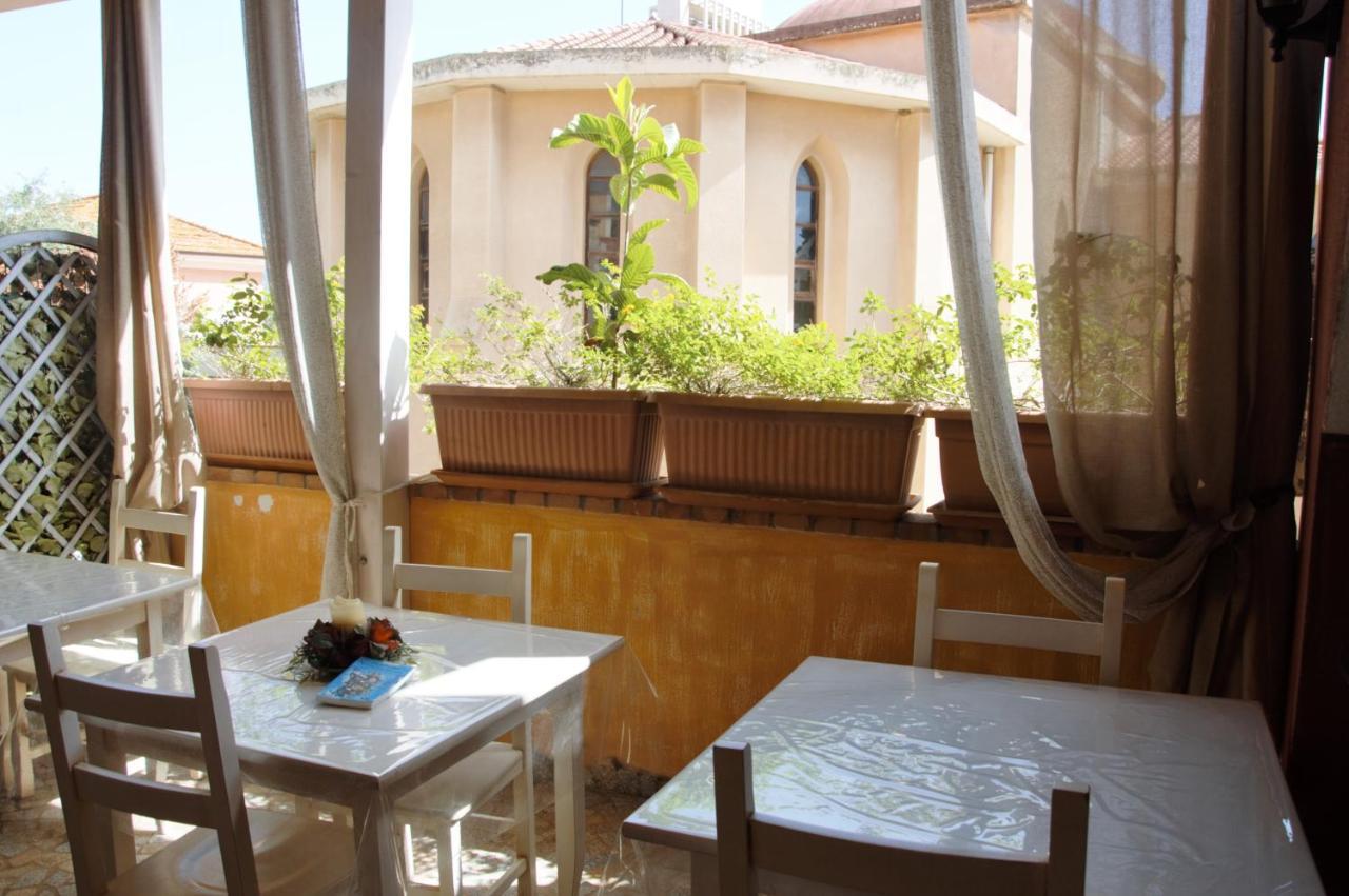 Hotel Sa Cralla Villasimius Buitenkant foto
