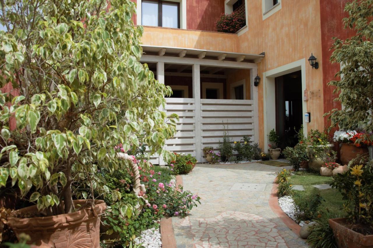 Hotel Sa Cralla Villasimius Buitenkant foto